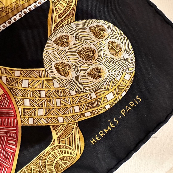 EUC HERMES Carre 90 Scarf "ART De STEPPES" Silk - Picture 3 of 5